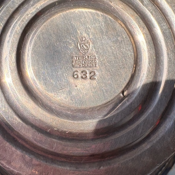 Elegant sterling Silver Plated Bowl - Picture 9 of 9